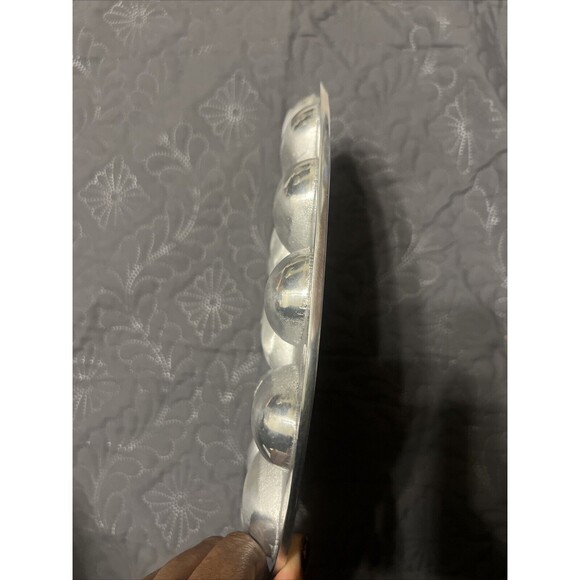 Mexican Pewter Large Oval Deviled Egg Plate Dish Holds 16 Eggs Serverware Dining - Picture 3 of 4